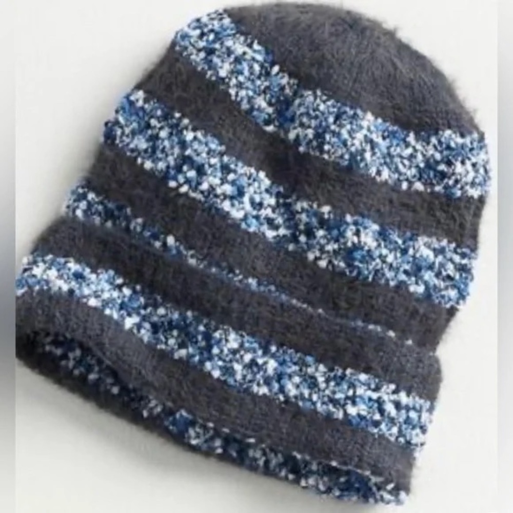 NWT Anthropologie BLUE Cozy Popcorn Beanie - Picture 2 of 3
